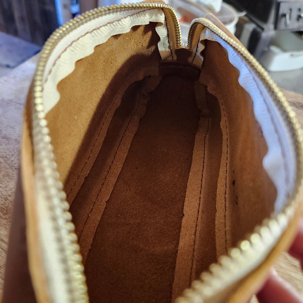 Portland Leather Artisan Bag Zippered Pouch Honey Brown Smooth Brass Zip - Picture 6 of 7